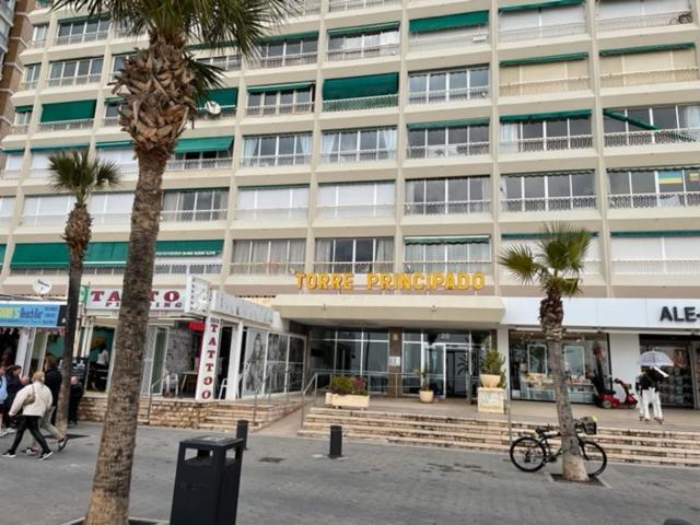 בנידורם Precioso Apartamento A Estrenar En Primera Linea De Playa מראה חיצוני תמונה